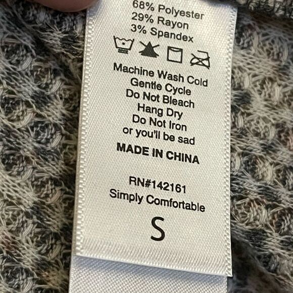 LuLaRoe Womens Small Kristen Cowl Neck Pullover Raw Edge Hem Lightweight Sweater - Picture 14 of 16